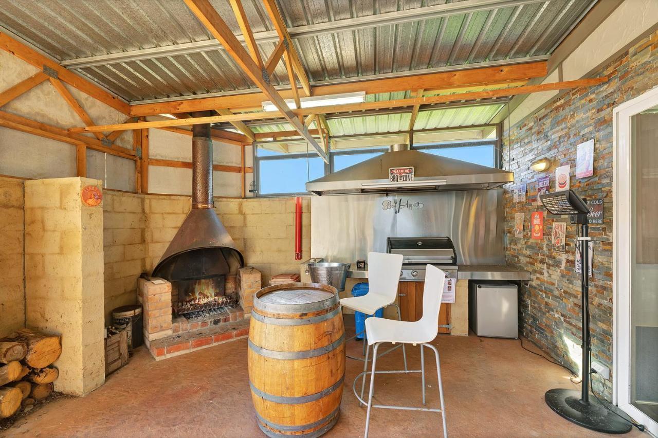Harmony At Tower Hill Apartment Koroit Exterior photo